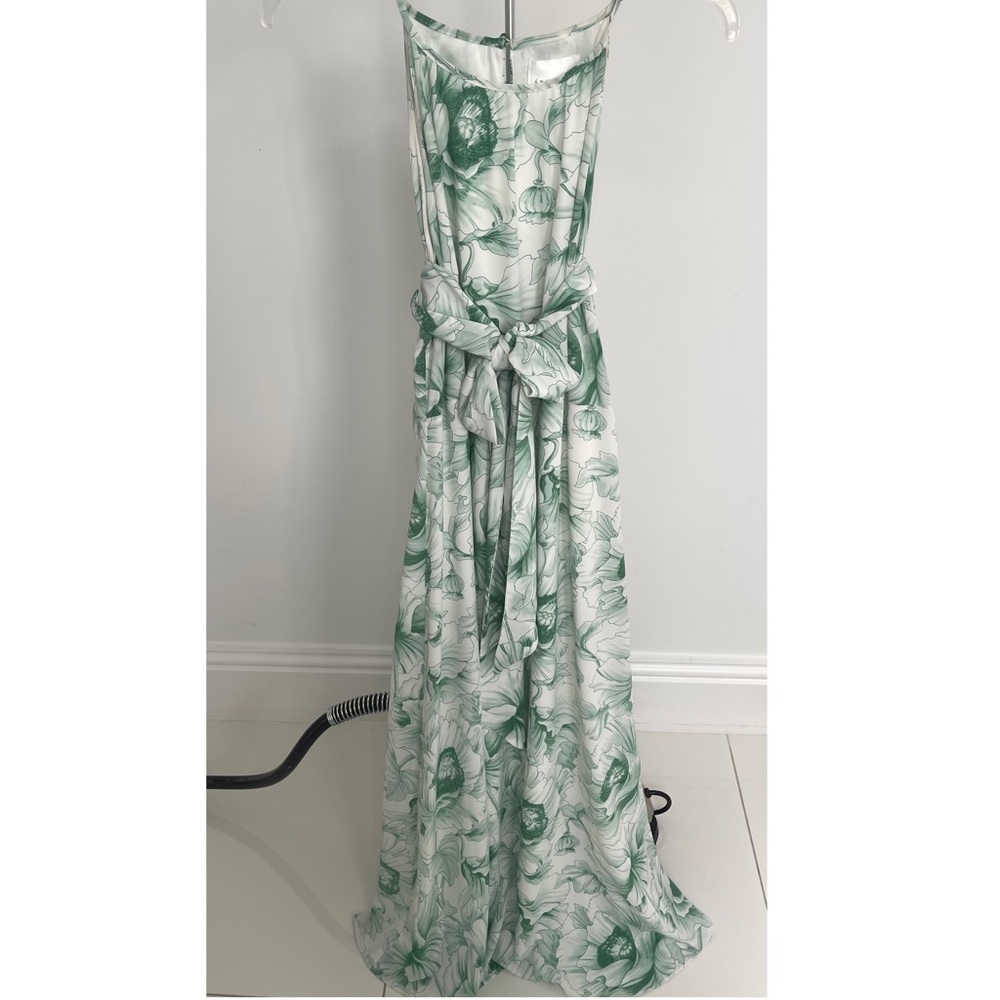 Beautiful dress — worn once
